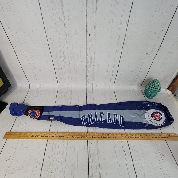Chicago Cubs MLB Collectible Inflatable Bat 2003 - Picture 2 of 4